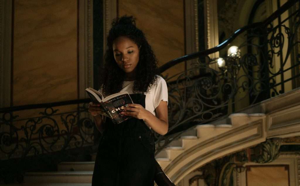 middle grade girl reading