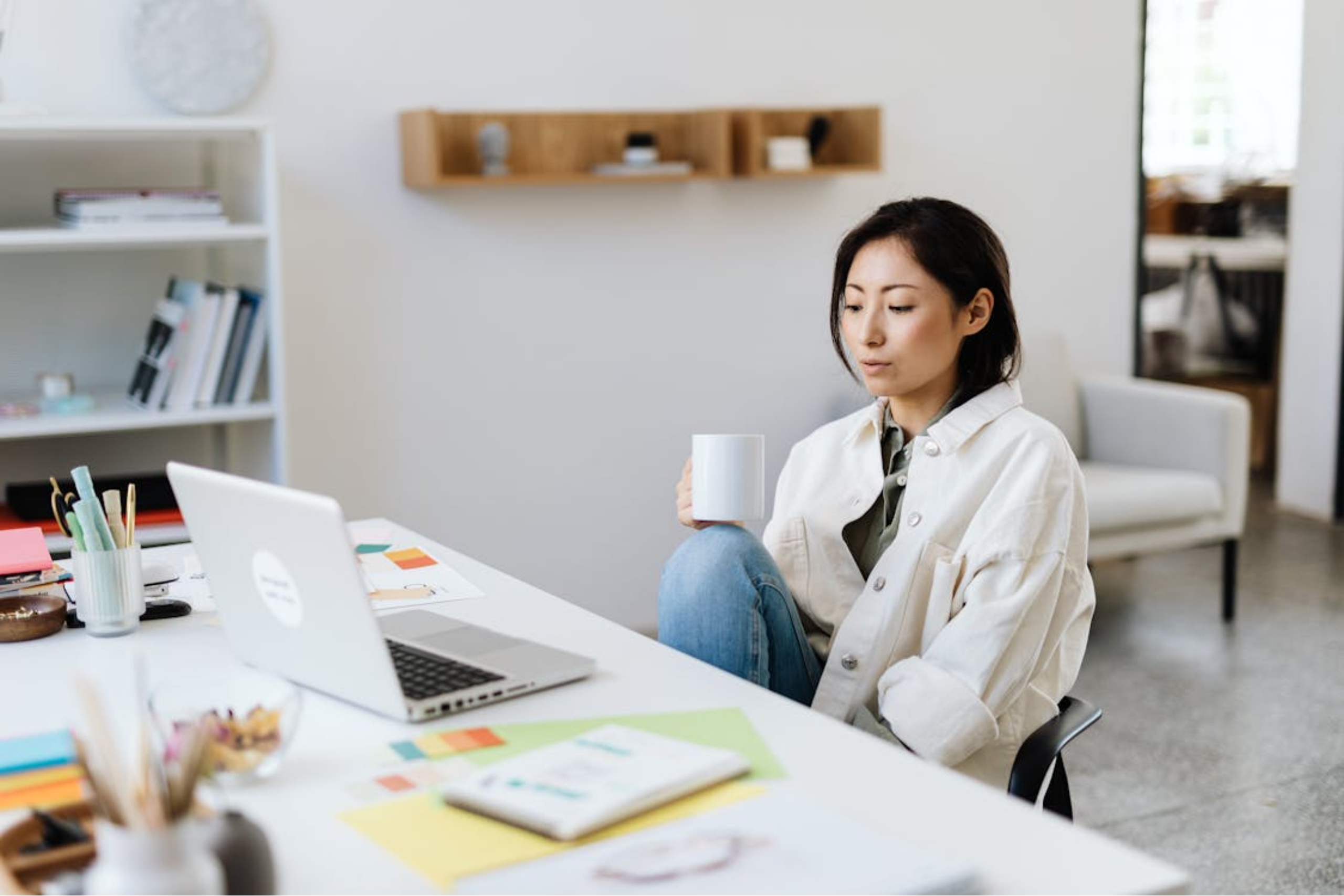 a-guide-to-loving-a-writer-and-communicating-with-them
